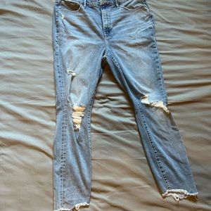 Good American Jeans Size 16 light wash distressed skinny